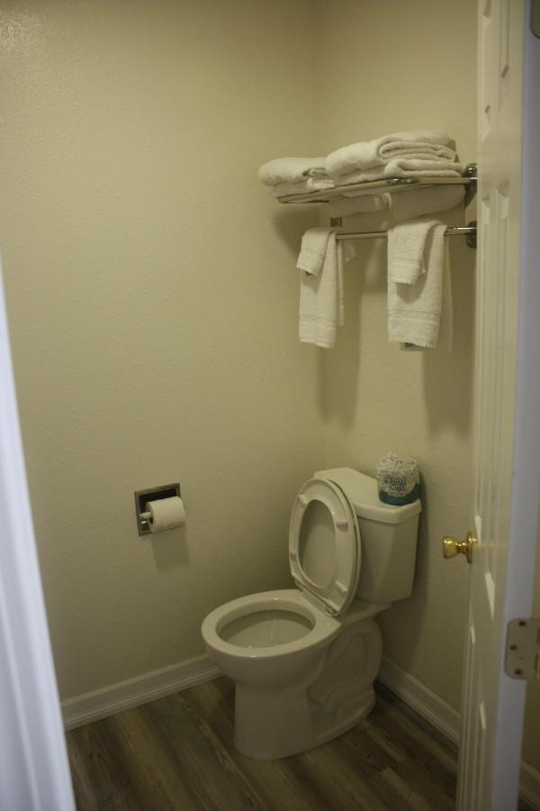 Value Inn & Suites Redding Bagian luar foto