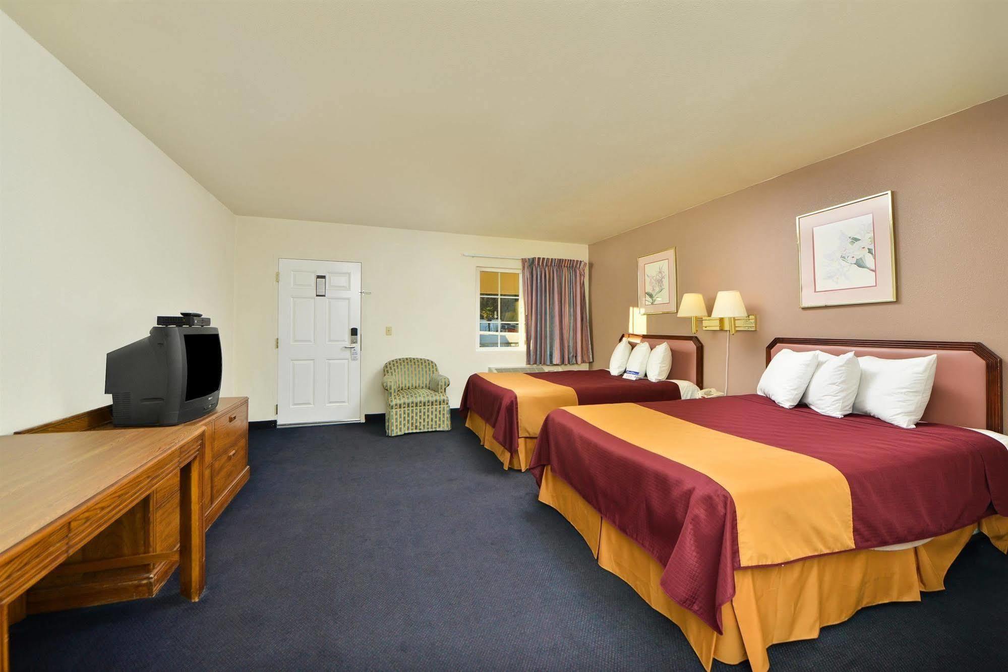 Value Inn & Suites Redding Bagian luar foto