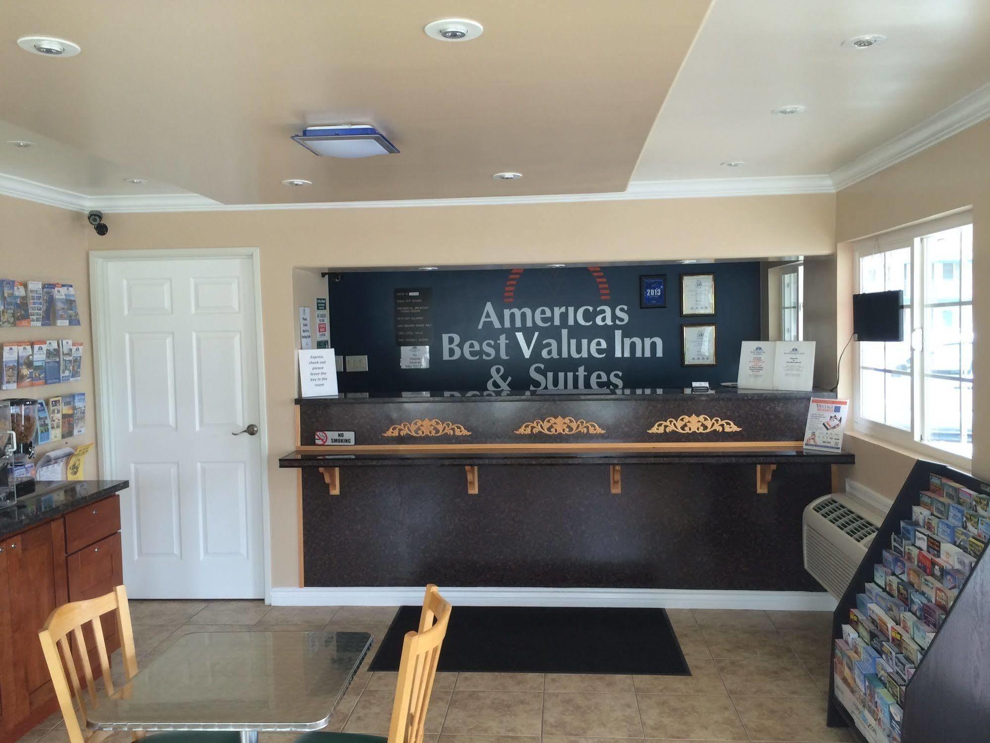Value Inn & Suites Redding Bagian luar foto