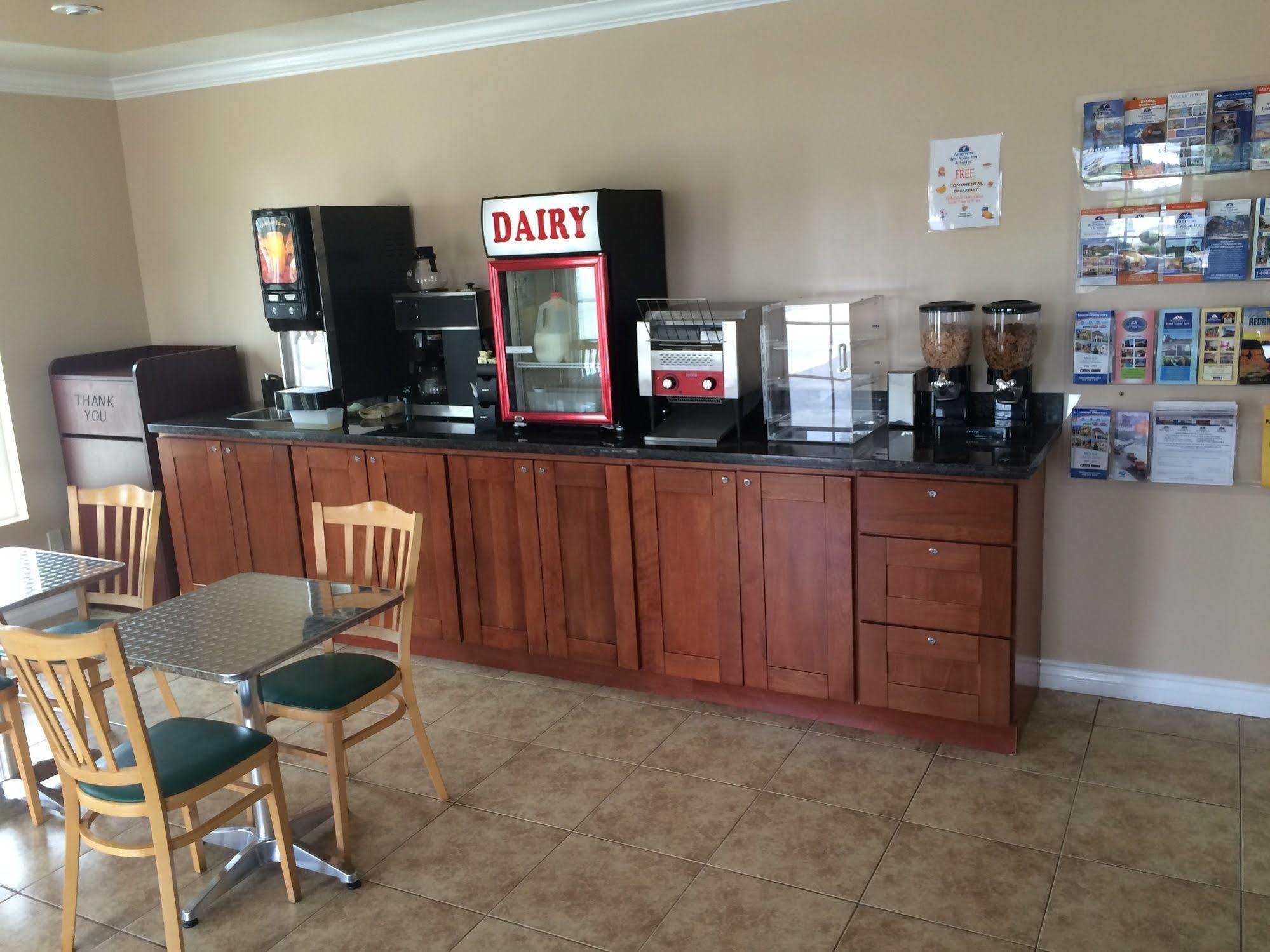 Value Inn & Suites Redding Bagian luar foto