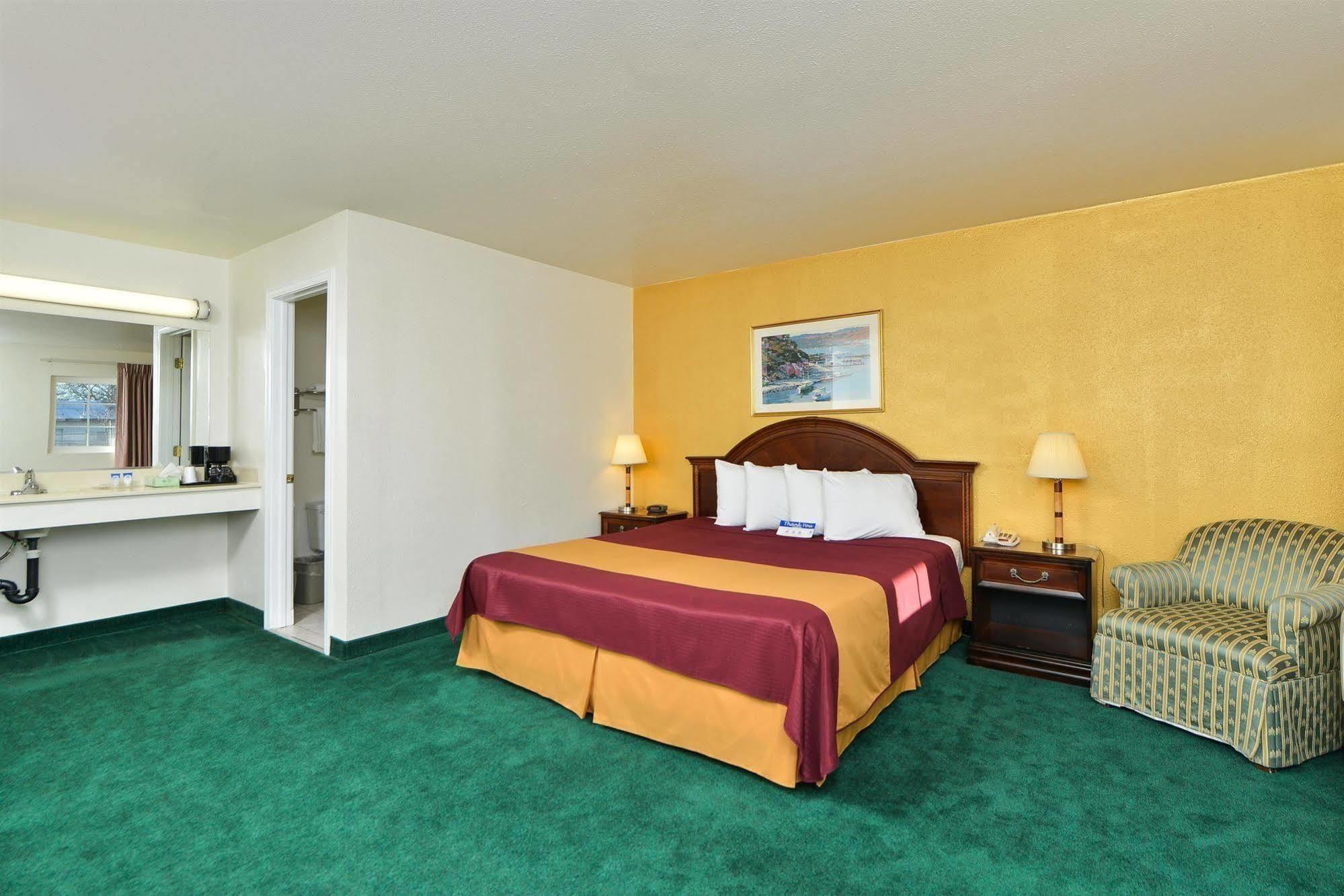 Value Inn & Suites Redding Bagian luar foto